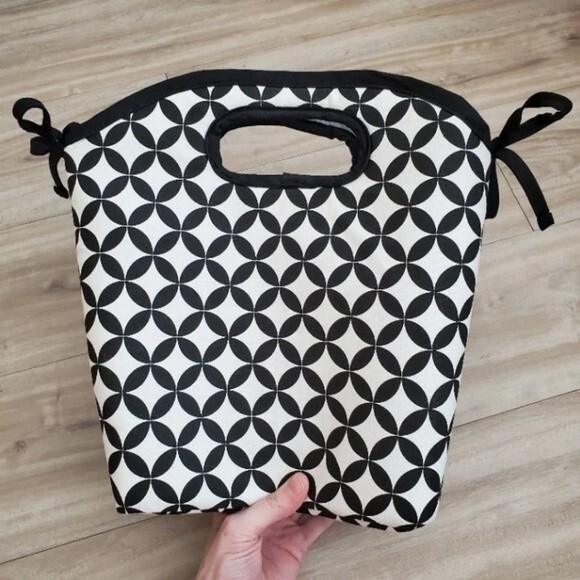 NEW Black & White Insulated Lunch Tote - Picture 2 of 9
